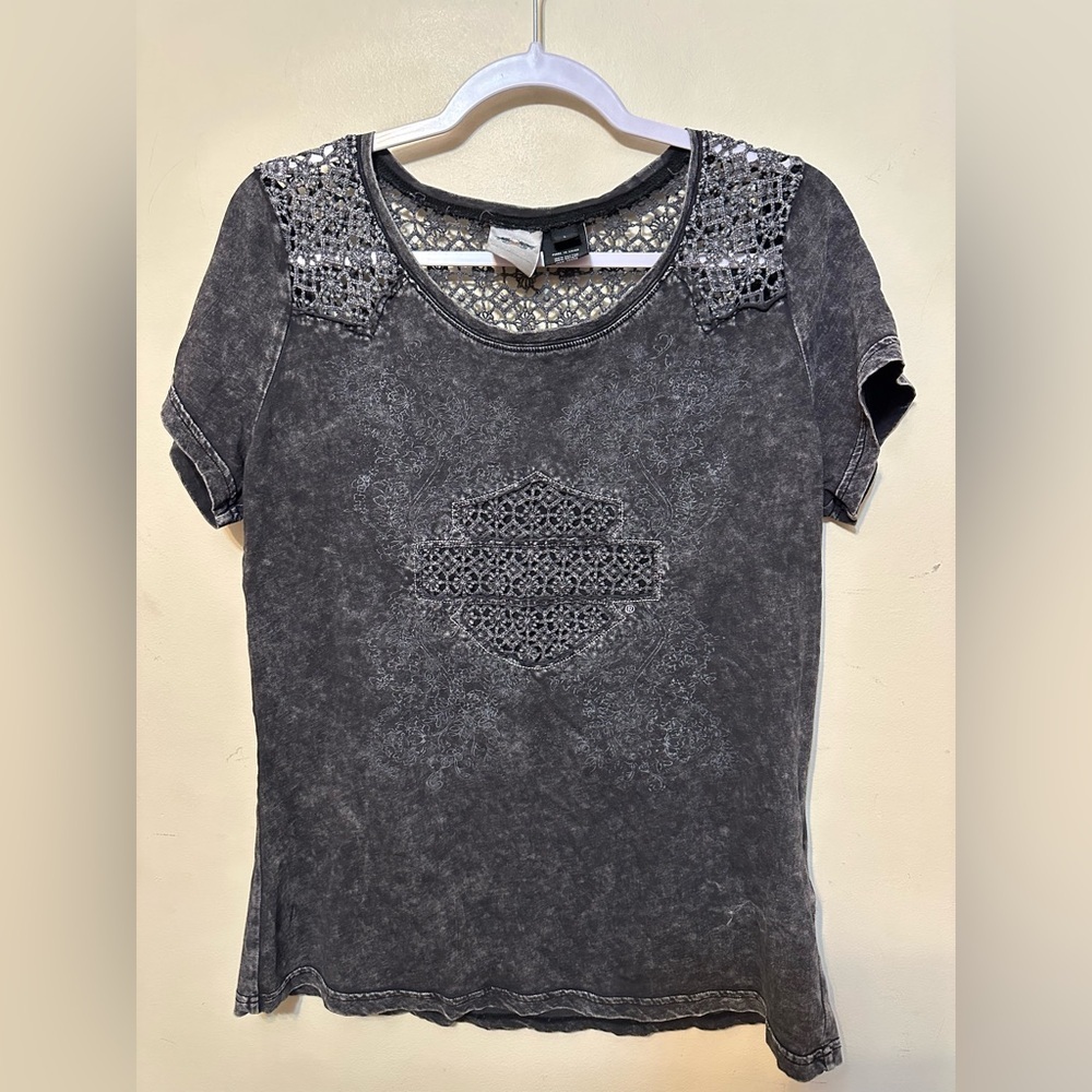 Harley Davidson Women Short Sleeve Top Crochet Biker Size Large ‎ Acid Wash